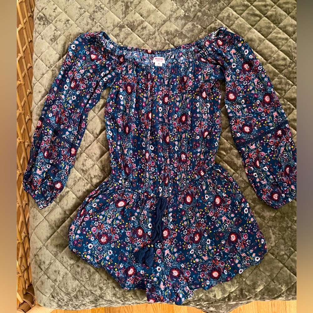 Like new XS Target Mossimo romper multicolored off the shoulder boho